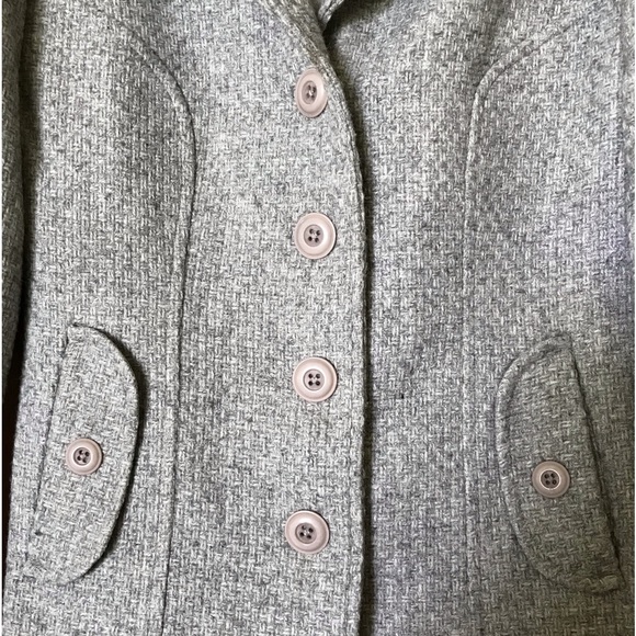 Coat/Jacket - Picture 2 of 3